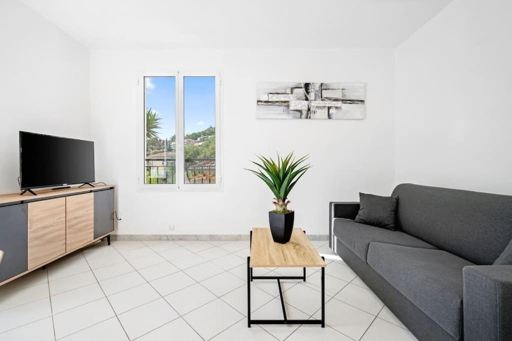 La Villa Julia - Calme - Spacieux - Parking Prive - Climatisation Menton Dış mekan fotoğraf