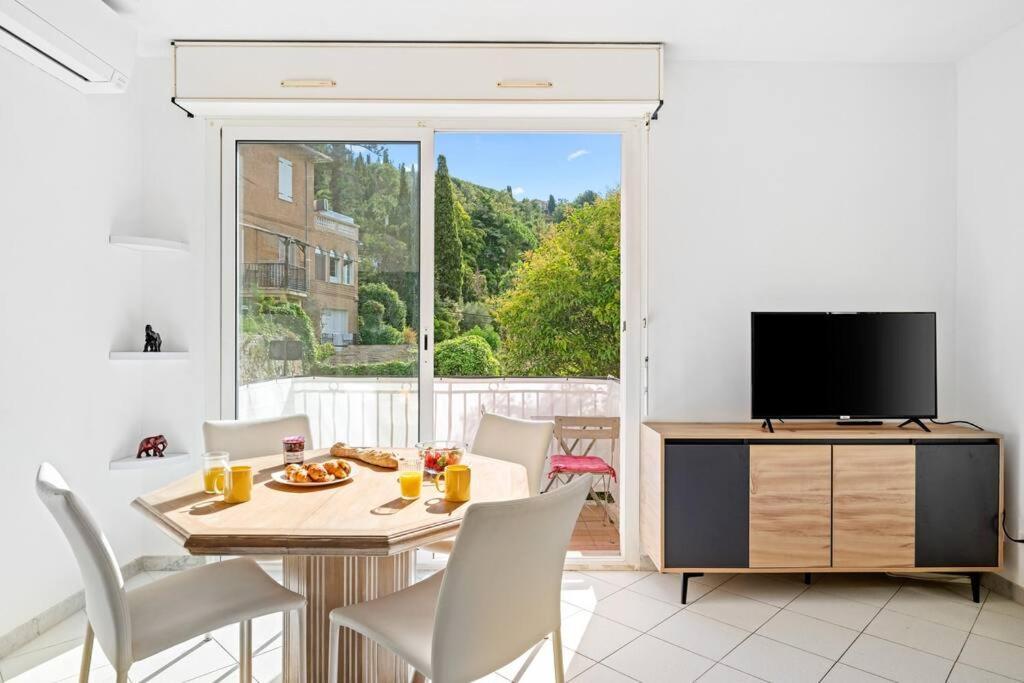 La Villa Julia - Calme - Spacieux - Parking Prive - Climatisation Menton Dış mekan fotoğraf