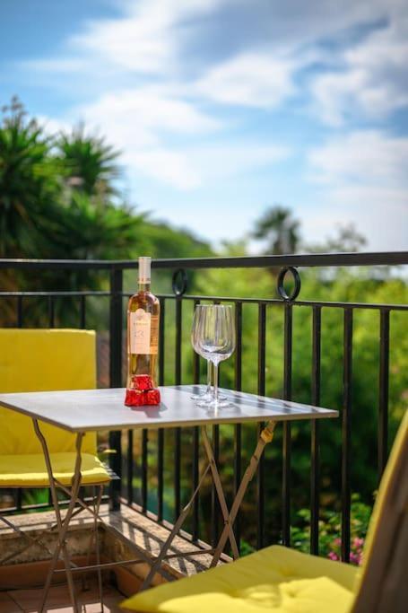 La Villa Julia - Calme - Spacieux - Parking Prive - Climatisation Menton Dış mekan fotoğraf