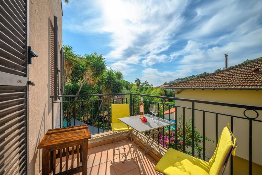 La Villa Julia - Calme - Spacieux - Parking Prive - Climatisation Menton Dış mekan fotoğraf