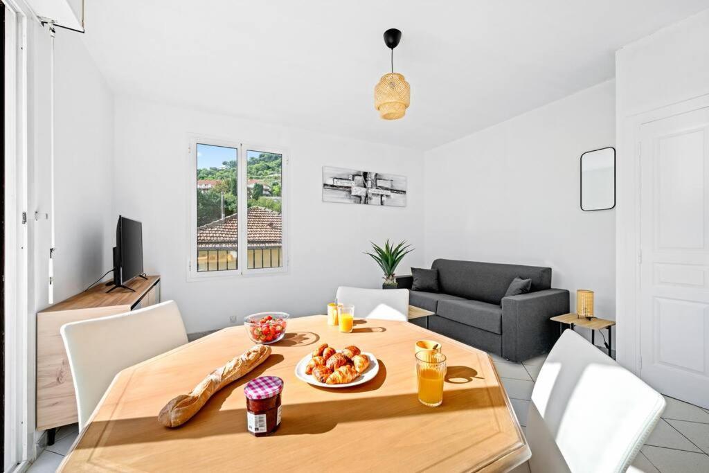 La Villa Julia - Calme - Spacieux - Parking Prive - Climatisation Menton Dış mekan fotoğraf